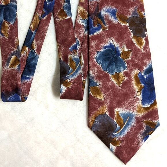 Vintage Men's Cambridge Classic 100% Silk Abstract Motif Tie - Picture 10 of 13
